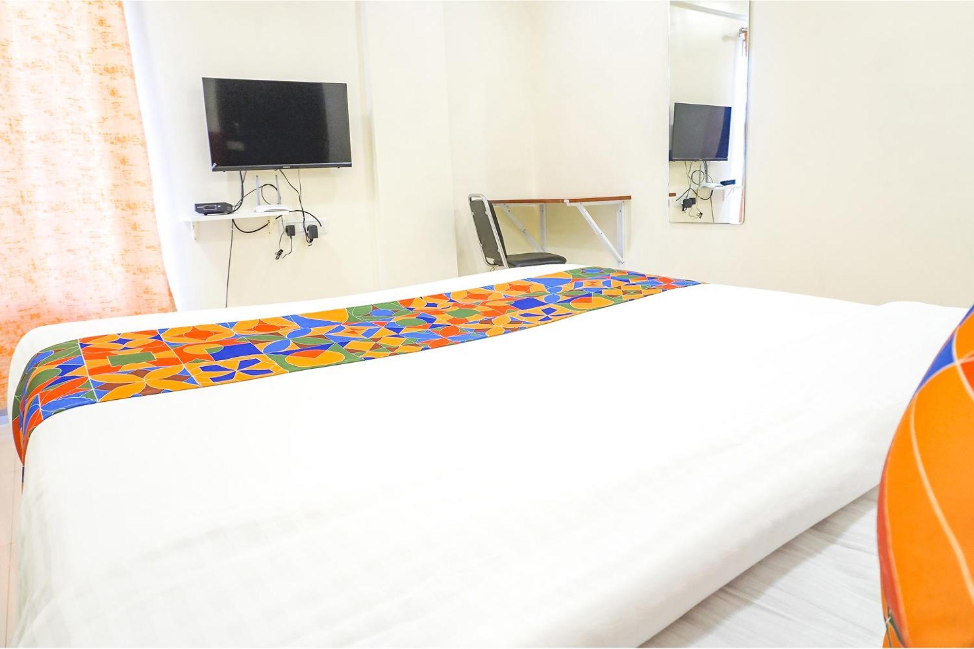 Fabhotel Majestic Luxurious - Nr Rajaram Bhiku Pathare Stadium Πούνε Εξωτερικό φωτογραφία