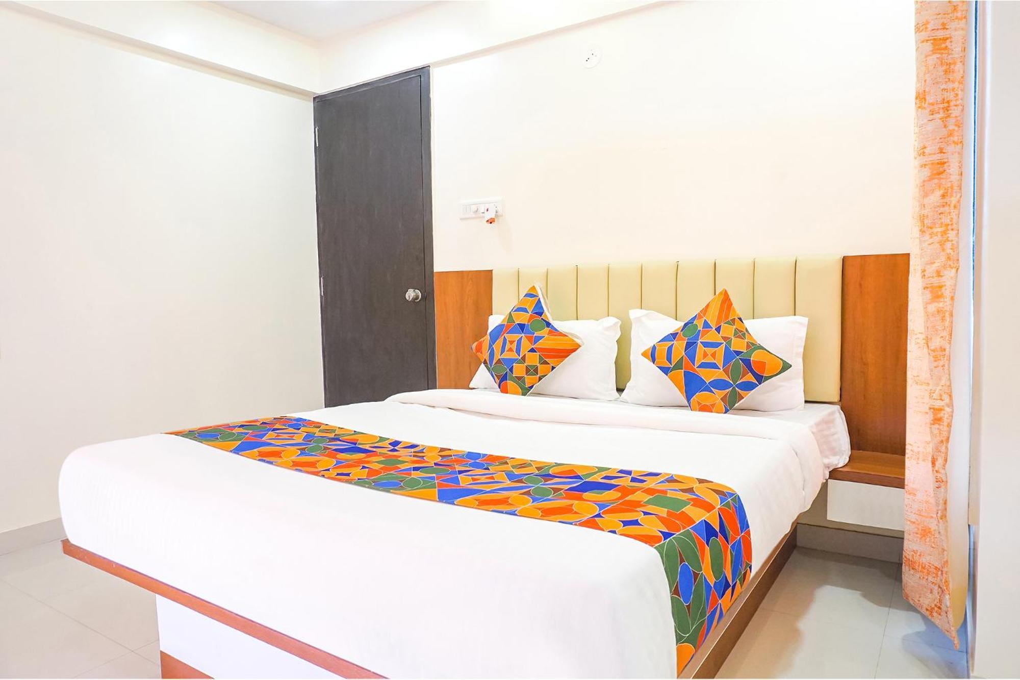 Fabhotel Majestic Luxurious - Nr Rajaram Bhiku Pathare Stadium Πούνε Εξωτερικό φωτογραφία