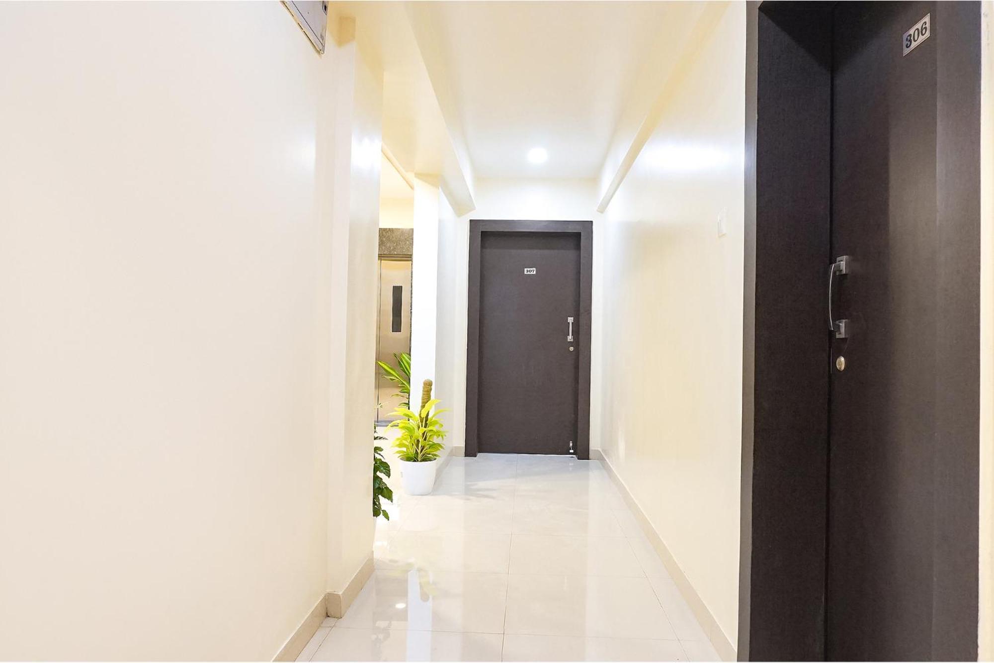 Fabhotel Majestic Luxurious - Nr Rajaram Bhiku Pathare Stadium Πούνε Εξωτερικό φωτογραφία