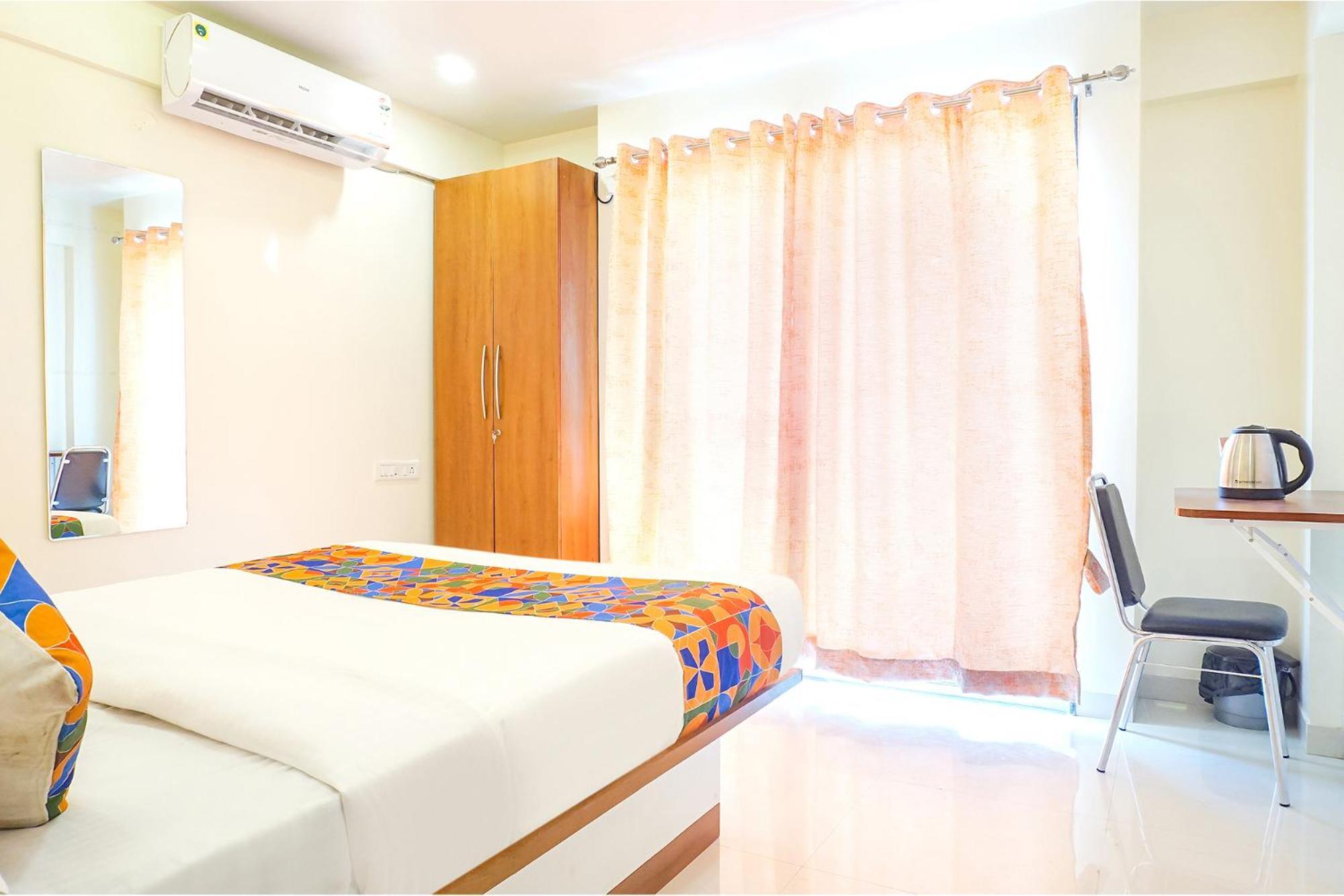Fabhotel Majestic Luxurious - Nr Rajaram Bhiku Pathare Stadium Πούνε Εξωτερικό φωτογραφία