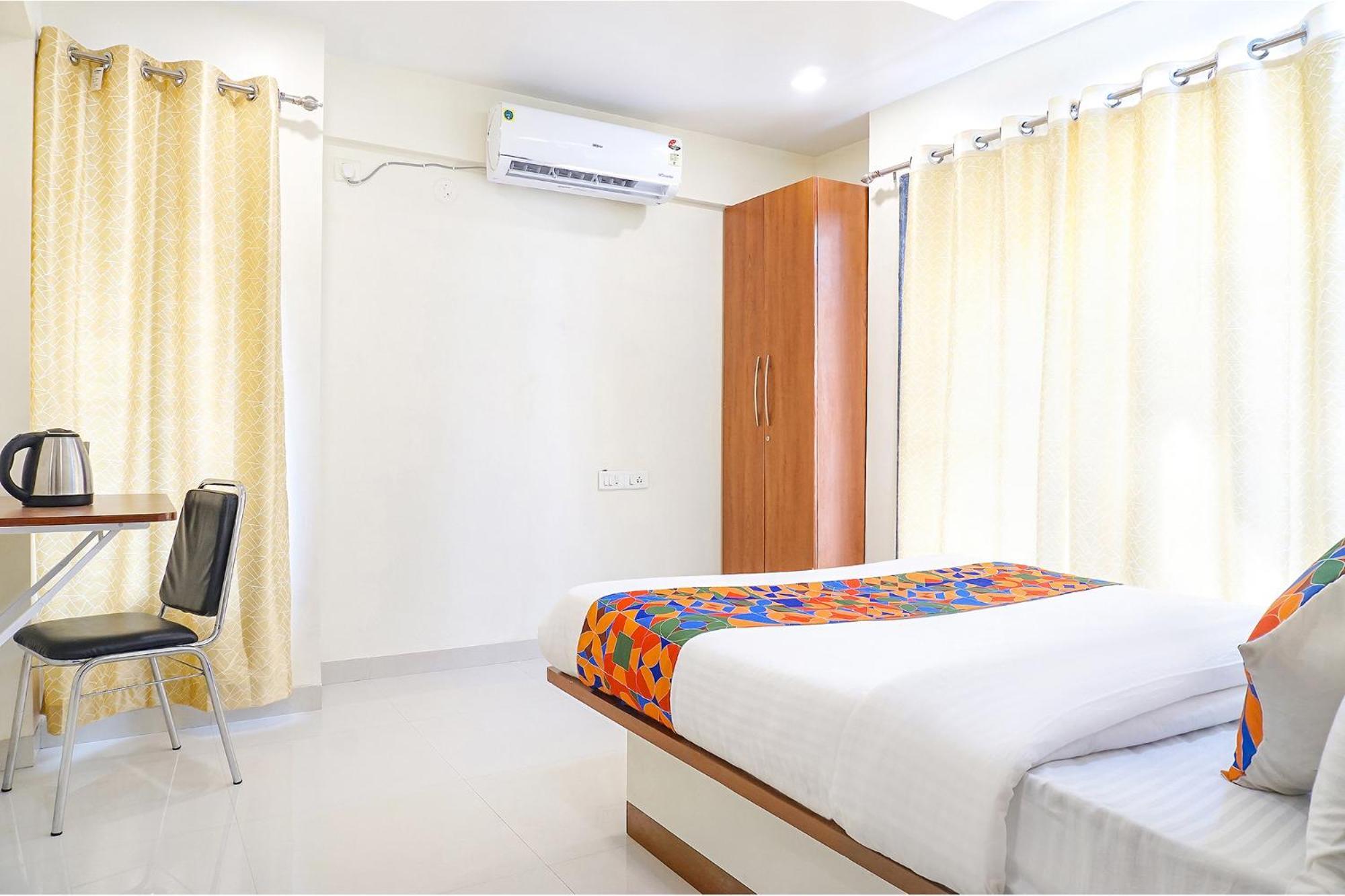Fabhotel Majestic Luxurious - Nr Rajaram Bhiku Pathare Stadium Πούνε Εξωτερικό φωτογραφία